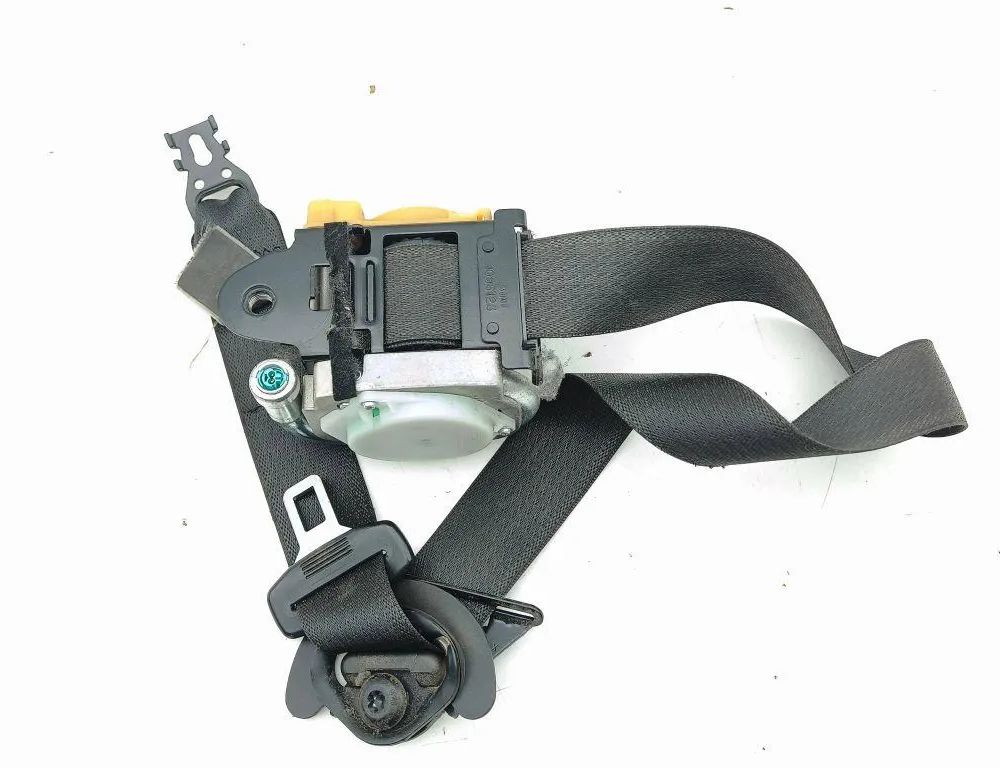 CHEVROLET Trax 1 generation (2013-2022) Front Right Seatbelt 20919346 32948162