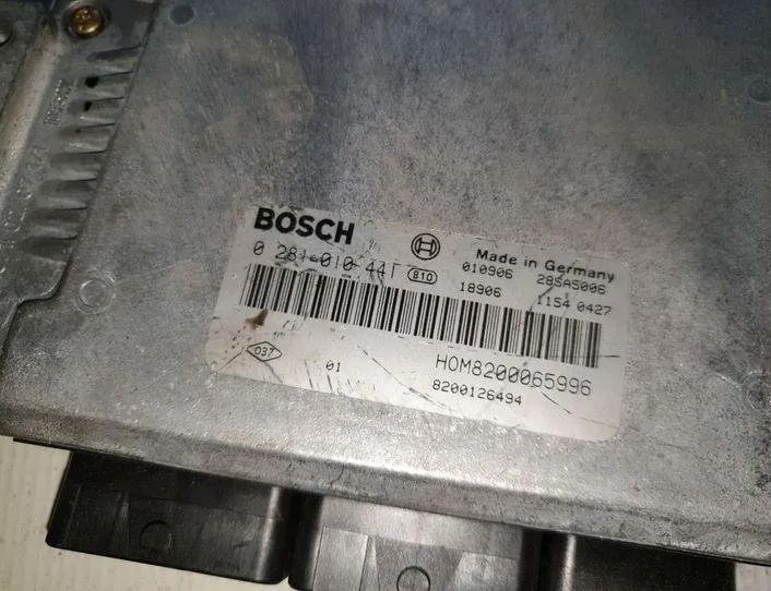 VOLVO S40 1 generation (1996-2004) Блок управления двигателем 010,441,306,300,000,281 21490294