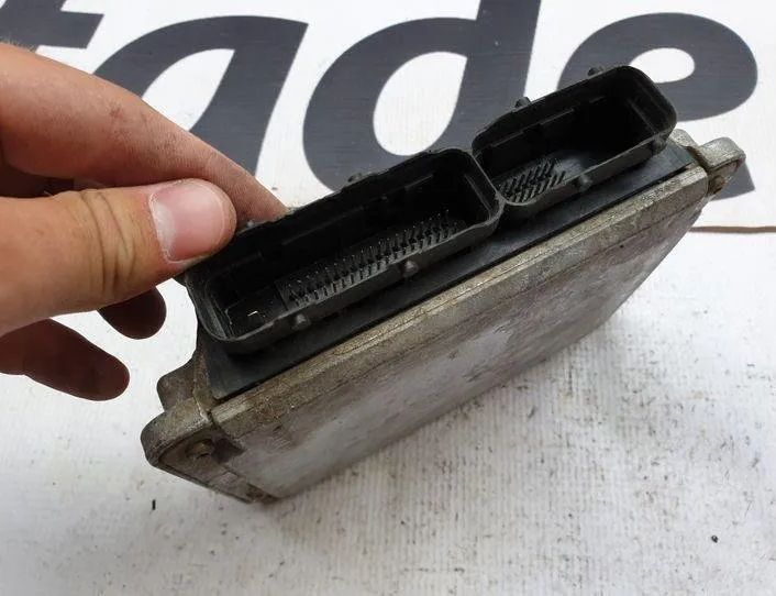 OPEL Astra G (1998-2009) Блок управления двигателем 171,670,281,010,000,244 21490879