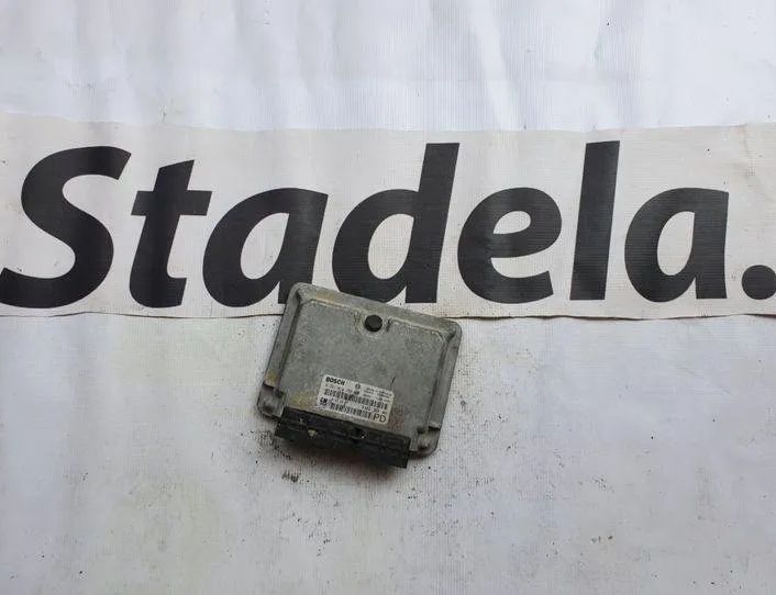 OPEL Zafira A (1999-2003) Блок управления двигателем 171,690,281,010,000,244 21490914