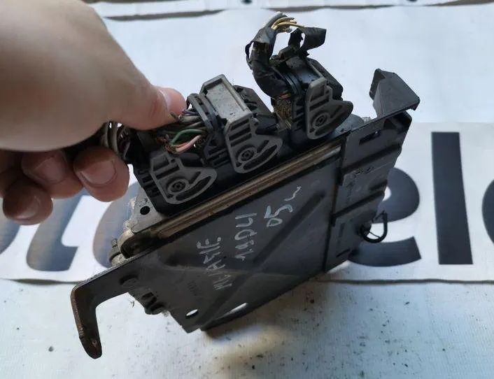 RENAULT Megane 2 generation (2002-2012) Engine Control Unit ECU 919,660,281,000,003 21491192