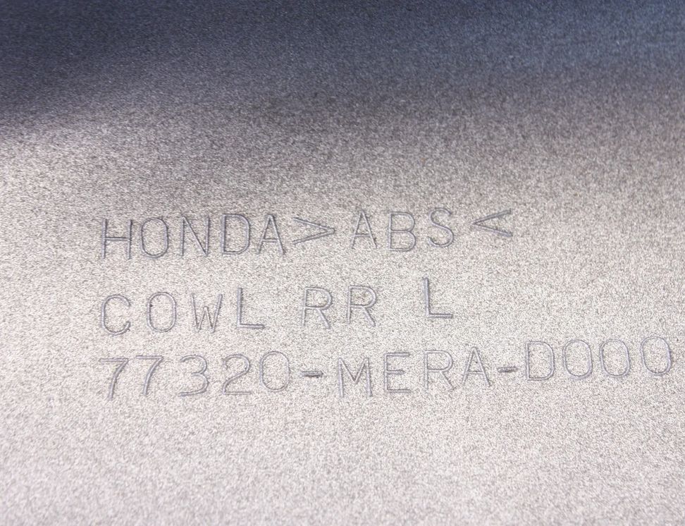 HONDA CBF Кожух заднего левого обтекателя 77320-mera-d000 10664022