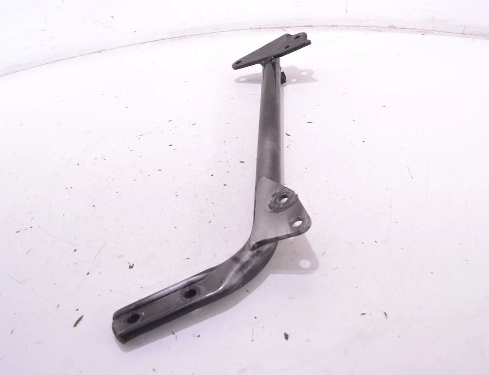 MOTO GUZZI MC BREVA Кронштейн правой опоры двигателя 17030034