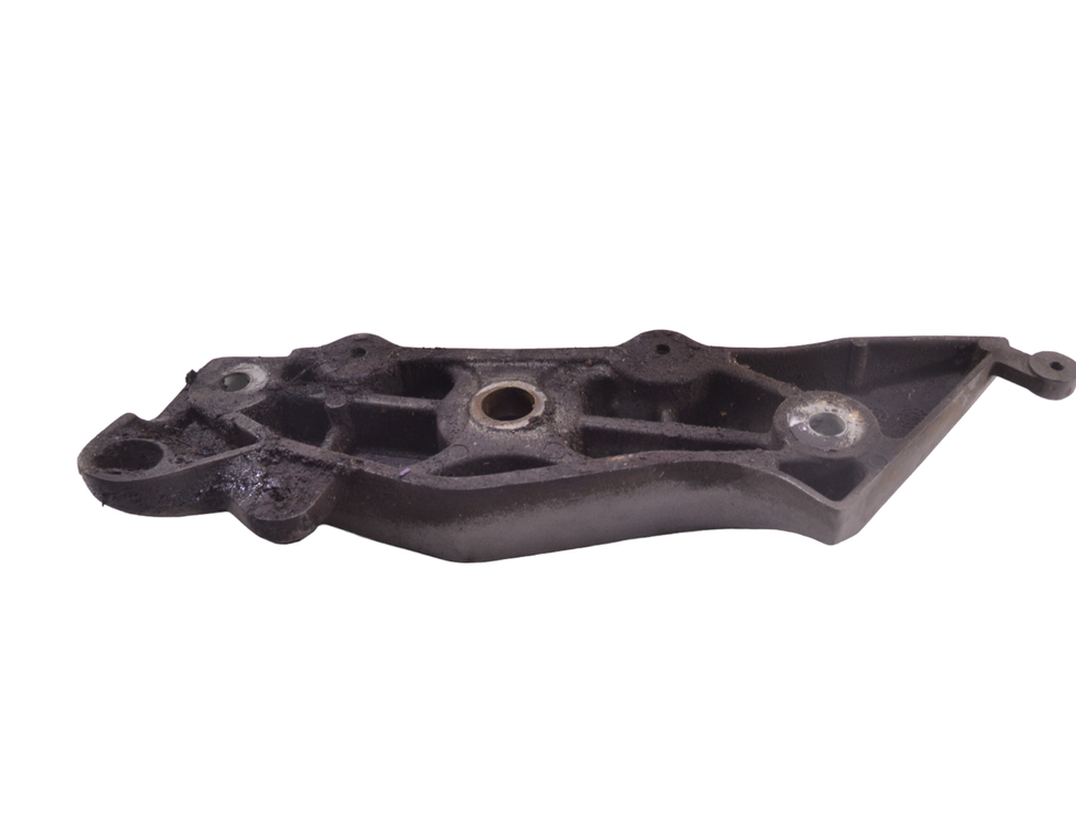 HONDA CBF W221 (2005-2013) Кронштейн правой опоры двигателя 17326615