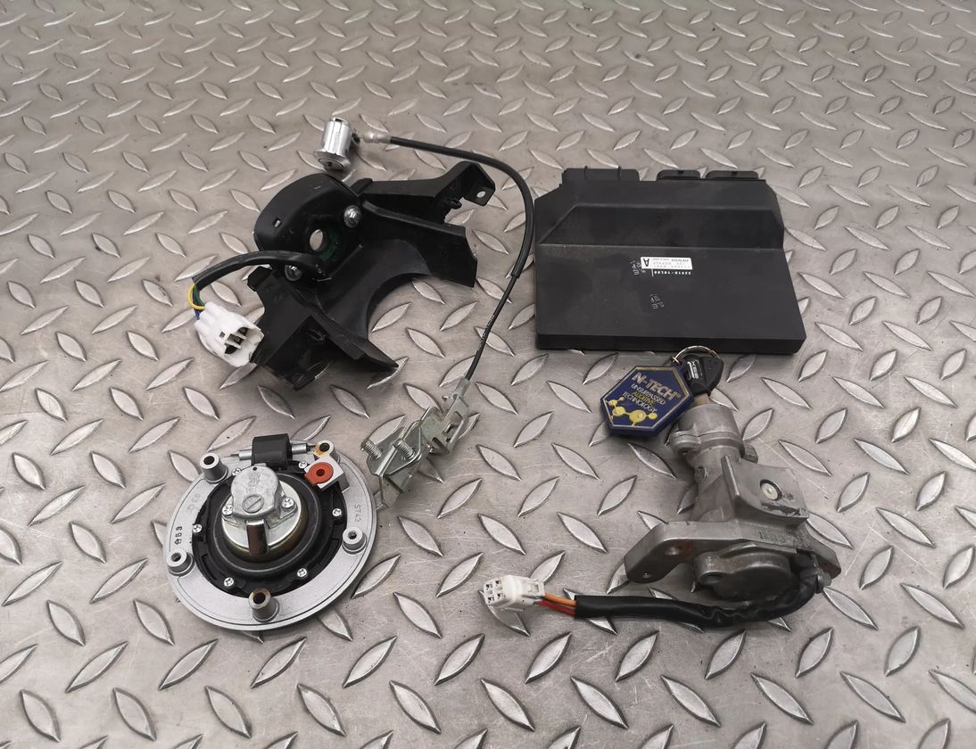 SUZUKI GSX-S 1 generation (2001-2008) Complete lock set tank cap ignition switch set 48K10-1030,32910-10L00,112600-8361,NEP429 25939740