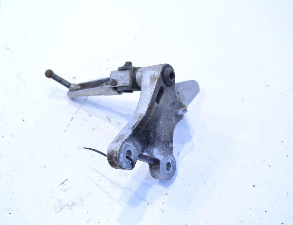 YAMAHA MT 4M (2015-2024) Front left side footrest peg hanger  26337577