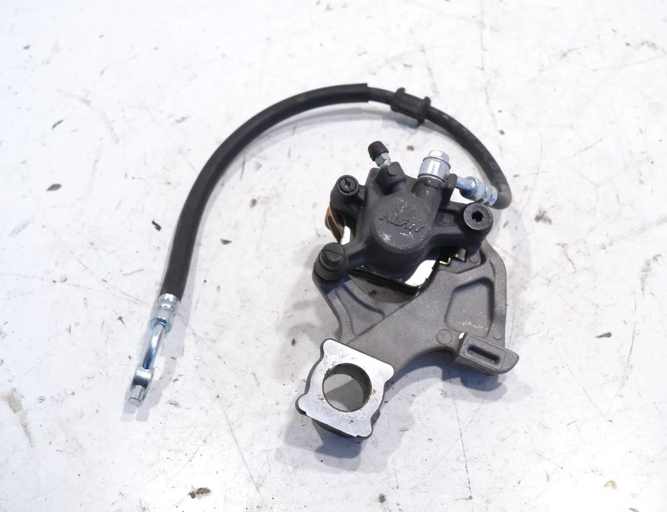 SUZUKI GSX-R B5 (1996-2005) Rear brake caliper 27609104
