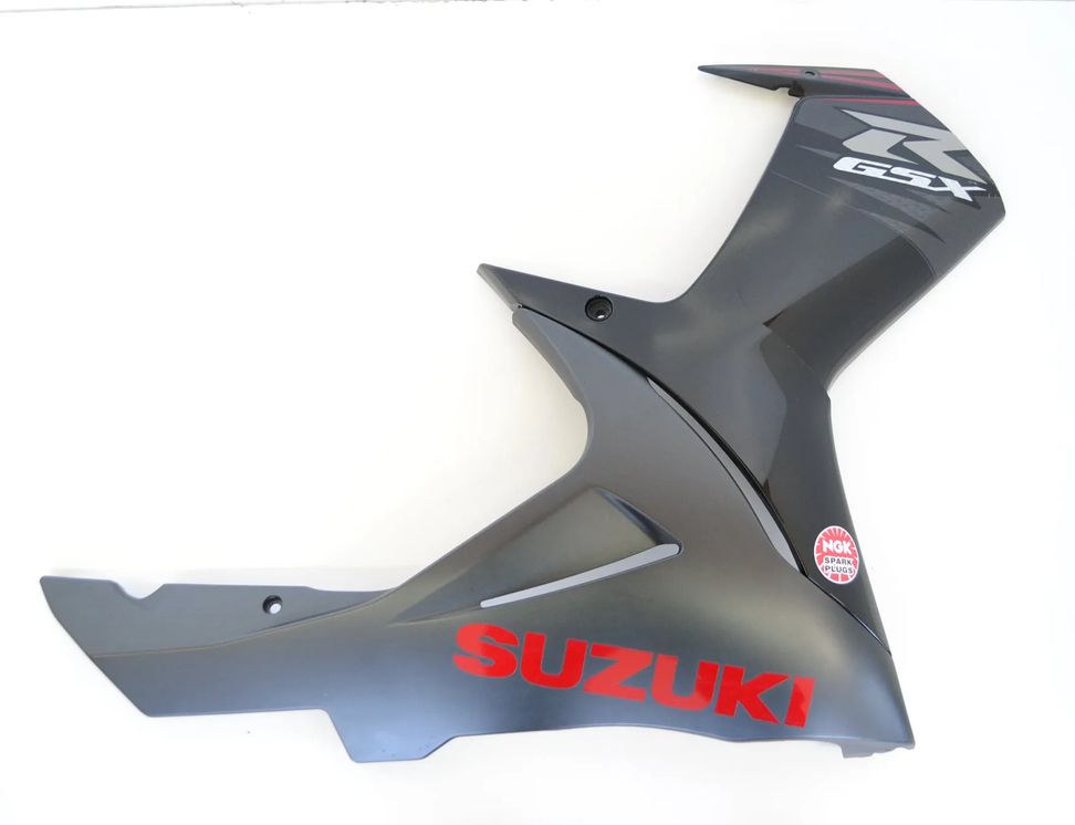 SUZUKI GSX-R B8/8K (2011-2016) Кожух панели обтекателя правой стороны 94471-14J0 2894080