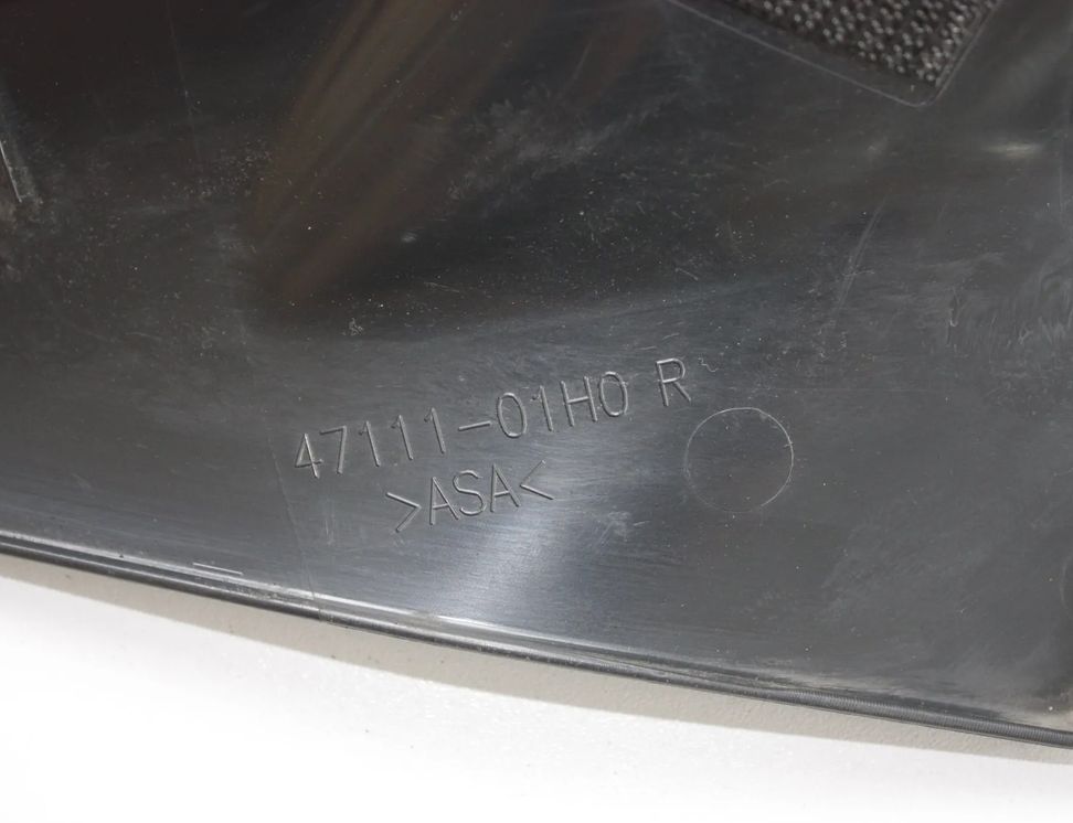 SUZUKI GSX-R Right side fairing cover panel cowl RH 47111-01H0 3023472