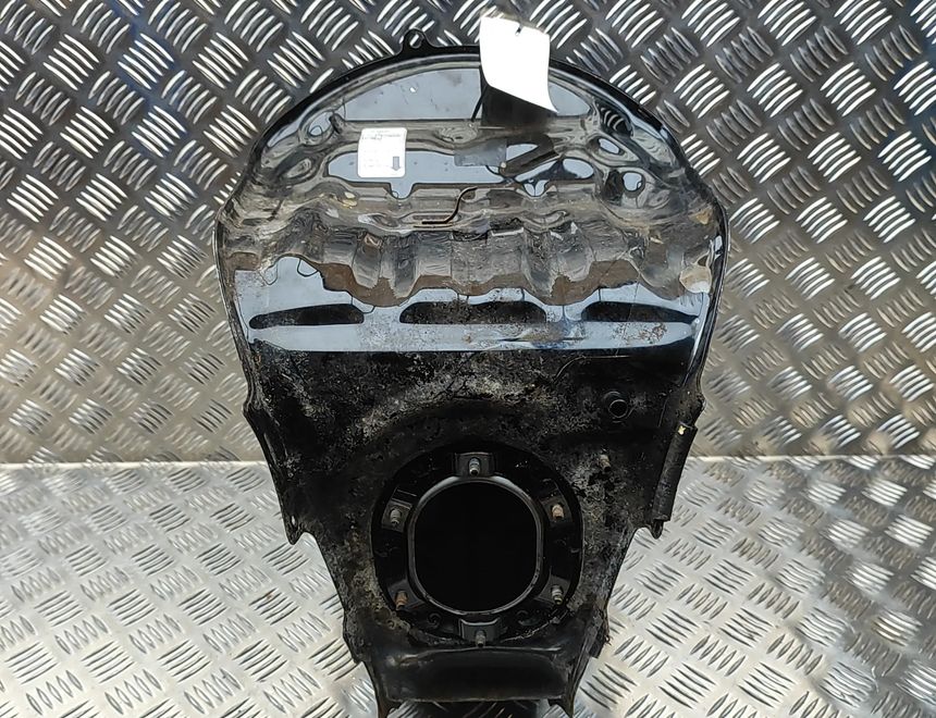 HONDA CBR (1983-2016) Petrol fuel tank 32872275