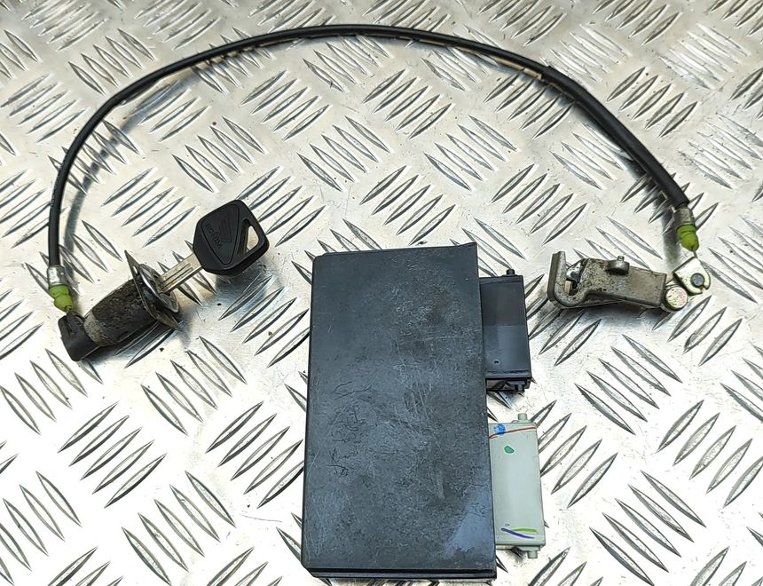 HONDA CBR (1983-2016) Main computer ecu cdi unit  38770-MEE-643,9755-107701 32873743