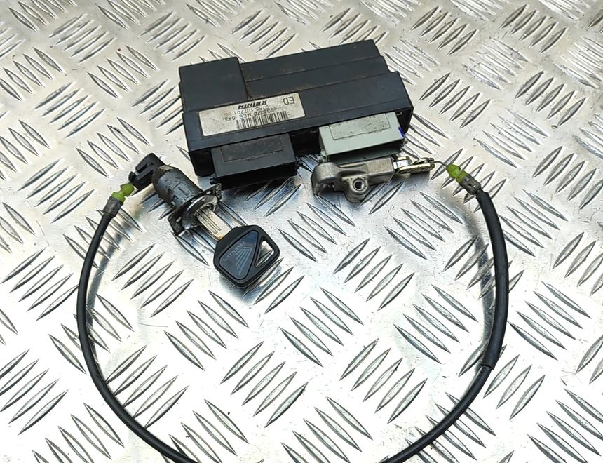 HONDA CBR (1983-2016) Main computer ecu cdi unit  38770-MEE-643,9755-107701 32873743