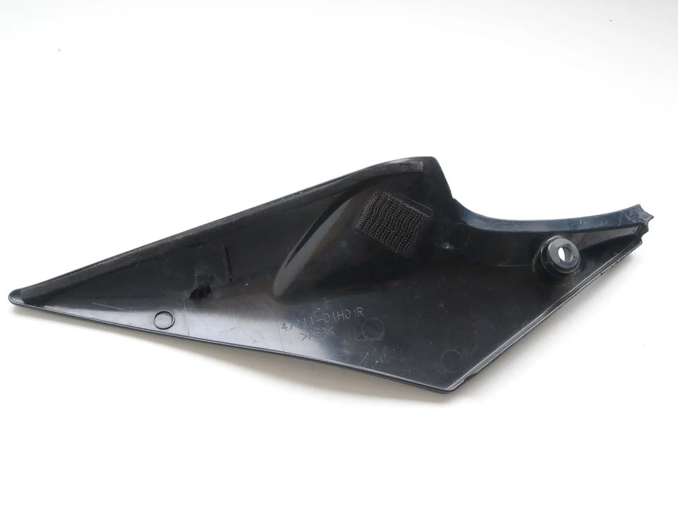SUZUKI GSX-R 7 generation (2013-2019) Кожух панели обтекателя правой стороны 47111-01H0 3338160