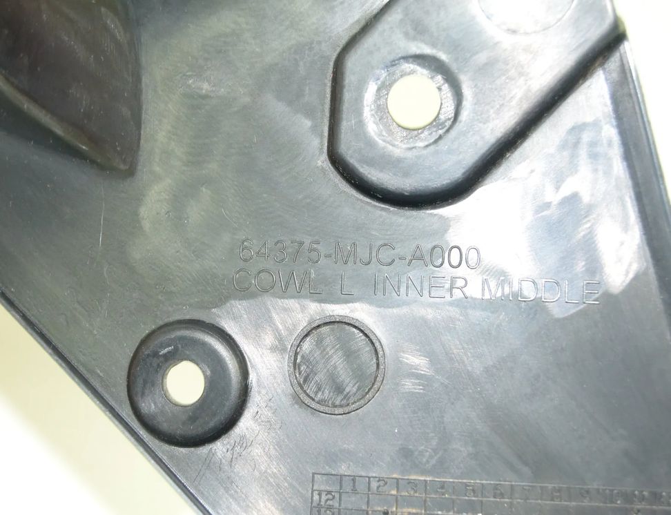 HONDA CBR (1983-2016) 7 generation (2012-2024) Накладка передней внутренней крышки капота 64375-MJC 3379301