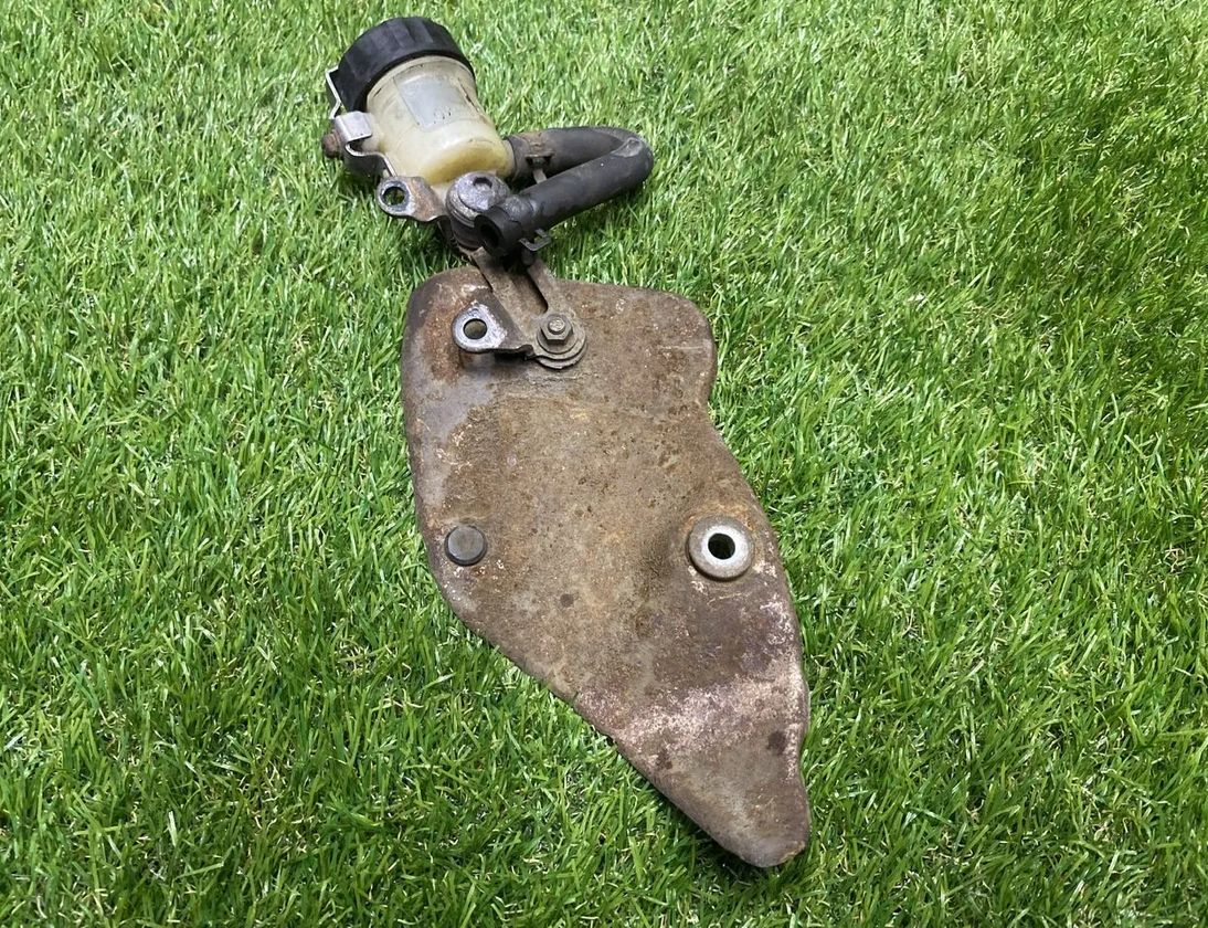 HONDA CBR (1983-2016) Rear brake fluid reservoir 15241405