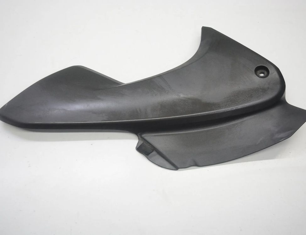 HONDA CBF 3 generation (2004-2015) Кожух панели обтекателя правой стороны 83511-mer-r600 22979313