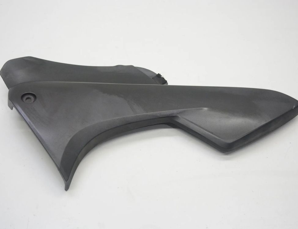 HONDA CBF 3 generation (2004-2015) Кожух панели обтекателя правой стороны 83511-mer-r600 22979313