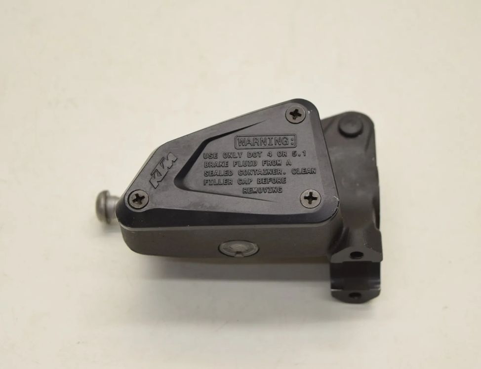 KTM ADVENTURE T5 (2003-2015) Передний тормозной цилиндр 63513001033 31858523