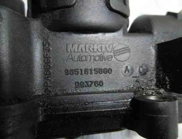 VOLVO S40 2 generation (2004-2012) Крышка клапана 9651815680 32475296