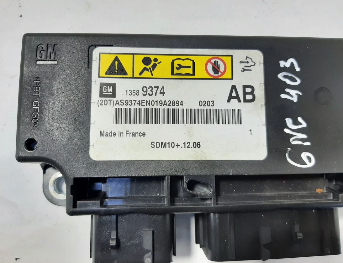 OPEL Zafira C (2012-2016) SRS Control Unit 13589374 25717508