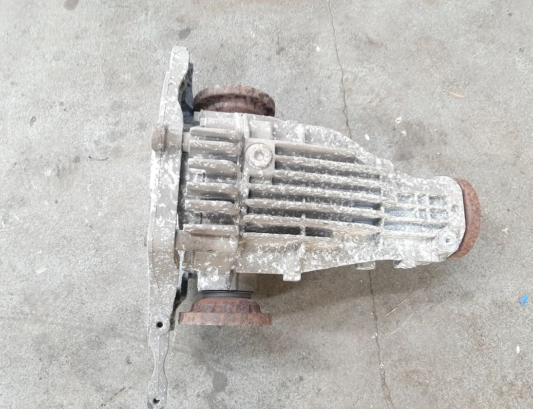 AUDI A6 allroad C7 (2012-2019) Редуктор задний 3R13 31598564