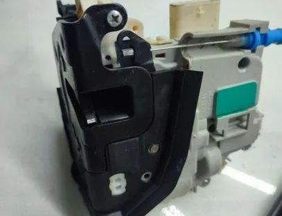 AUDI A3 8V (2012-2020) Front Left Door Lock 8X1837016C 25735630