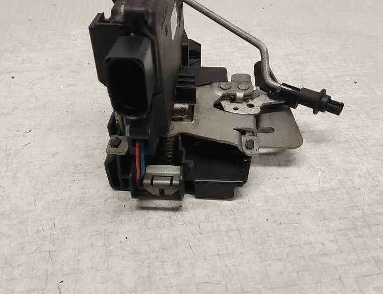 AUDI A4 B7/8E (2004-2008) Замок передней левой двери 4B1837015G 32565071