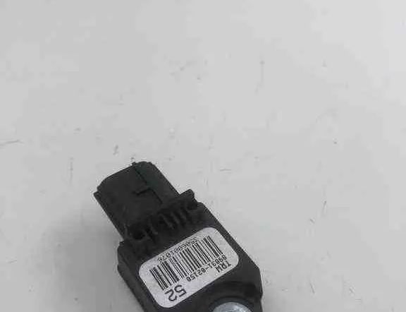 TOYOTA Avensis 3 generation (2009-2020) Right Side Impact Sensor 8K0959663 32441016