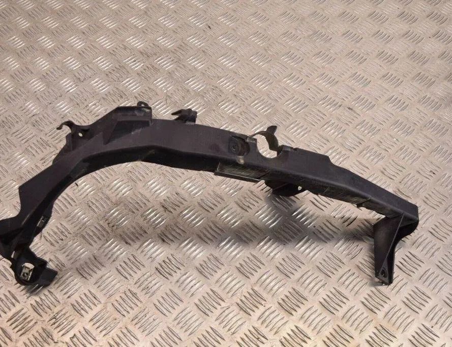 BMW 3 Series E90/E91/E92/E93 (2004-2013) Держатель передний левого фонаря 7116707 30986281