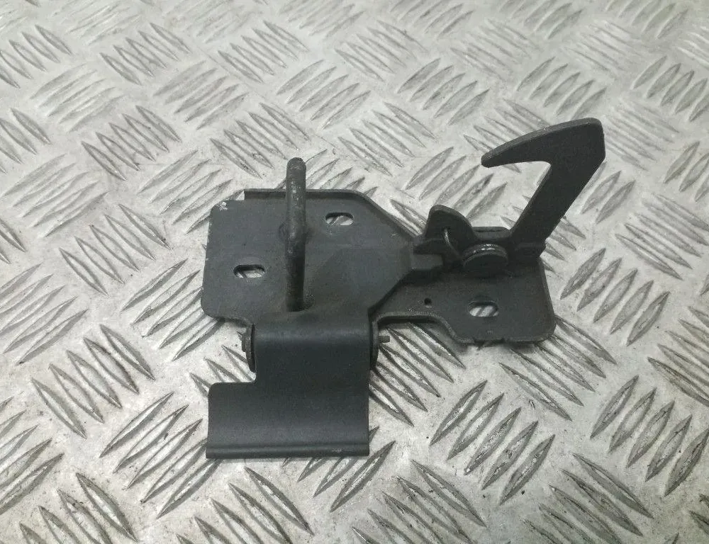 SEAT Altea 1 generation (2004-2013) Bonnet Safety Latch 5P0823480 34737512