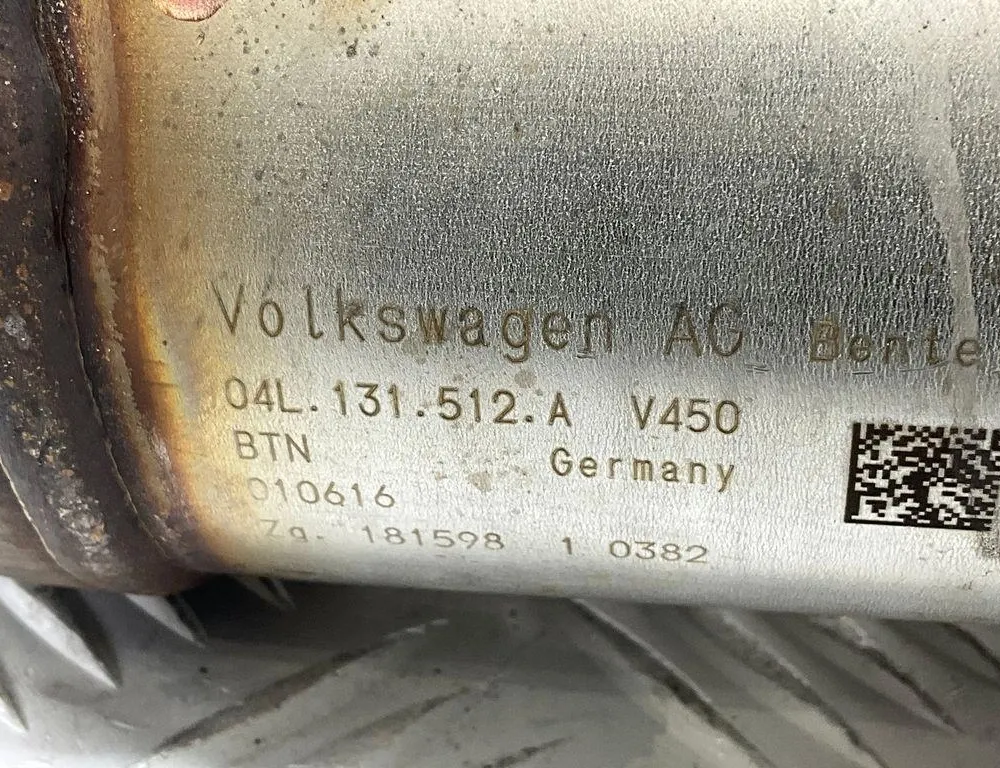 AUDI A4 B9/8W (2015-2024) EGR Cooler 04L131512A 34733489