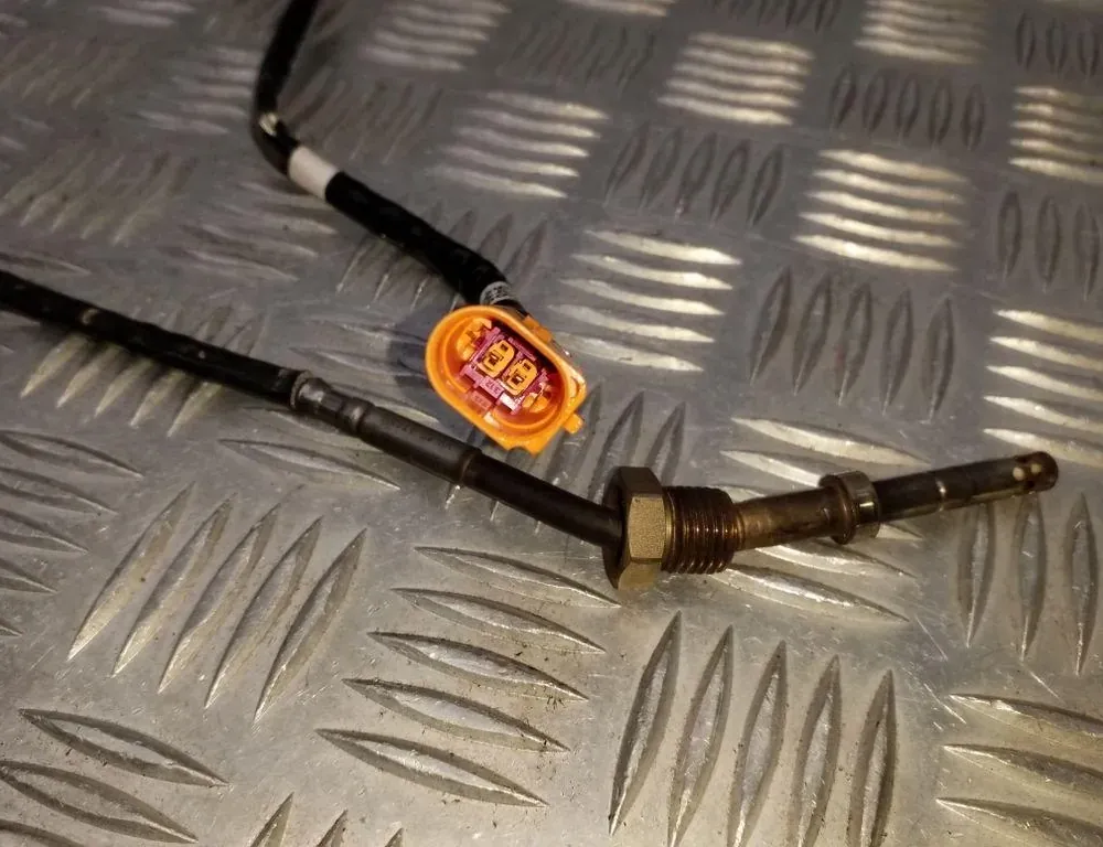 SEAT Ibiza 4 generation (2008-2017) Exhaust gas temperature sensor 03L906088CH,946 34769537