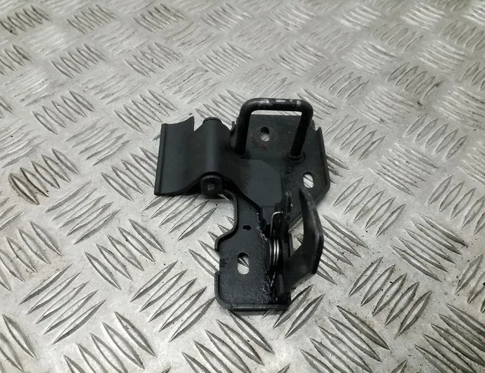 SEAT Altea 1 generation (2004-2013) Крюк капотa 5P0823480 34709227
