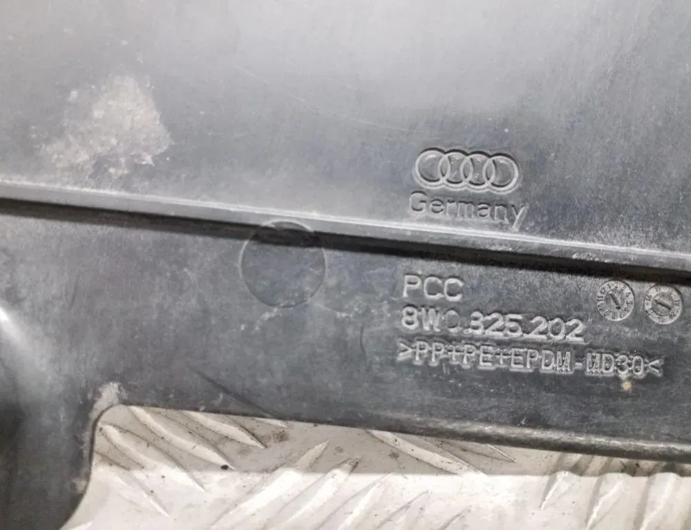 AUDI A4 allroad B9 (2016-2024) Right Side Underbody Cover 8W0825202 34737822
