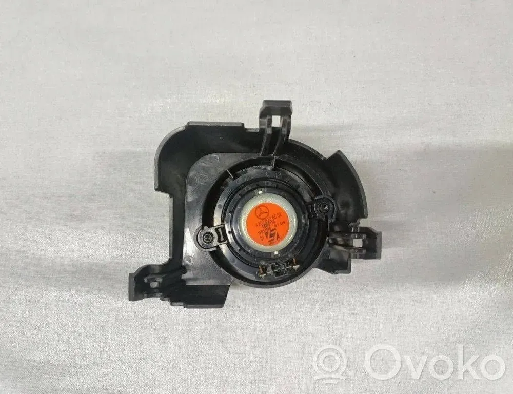 MERCEDES-BENZ C-Class W203/S203/CL203 (2000-2008) Переднее правое стекло фар 33356433