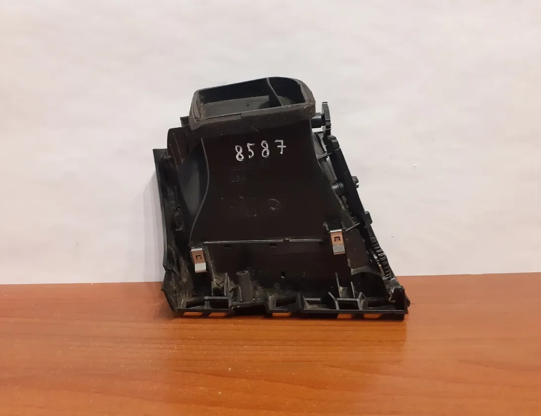 BMW X5 E70 (2006-2013) Вентиляционные отверстия в приборной панели 144821,#8587,9227768 14501482