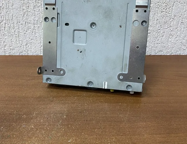 AUDI A6 C6/4F (2004-2011) Music Player Without GPS 6394J,057628466,4E0910541,#G711,4F0035541 25826890