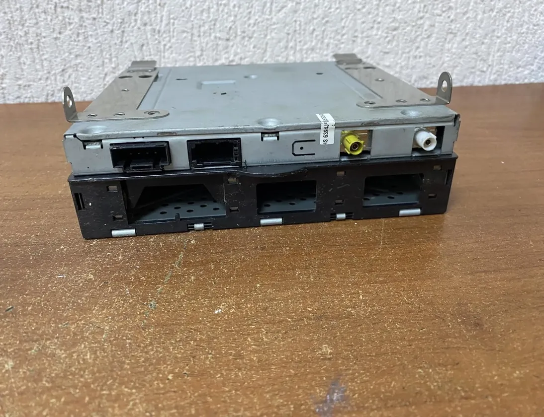 AUDI A6 C6/4F (2004-2011) Music Player Without GPS 6394J,057628466,4E0910541,#G711,4F0035541 25826890