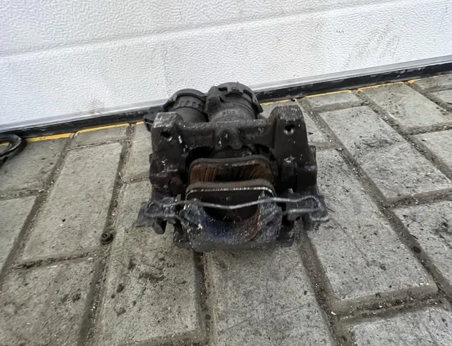 VOLVO XC90 2 generation (2014-2024) Rear Left Brake Caliper #F4144,31687554 26963928