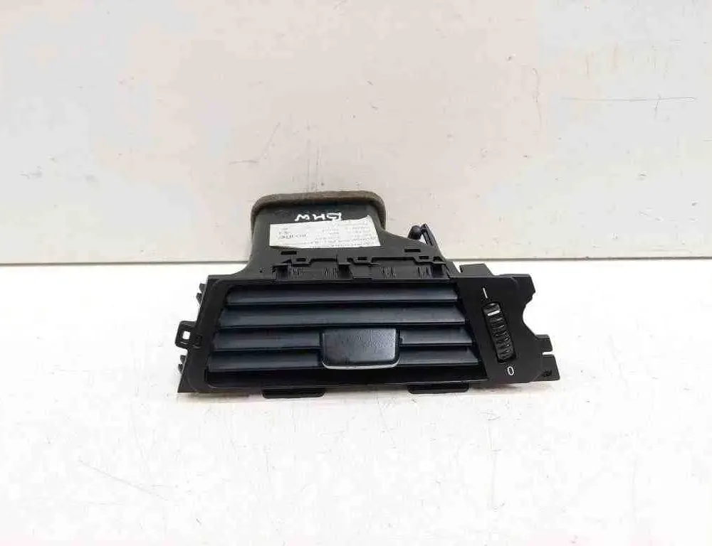 BMW 3 Series E90/E91/E92/E93 (2004-2013) Вентиляционные отверстия в приборной панели 7144248,144821,6422714424804 32725921