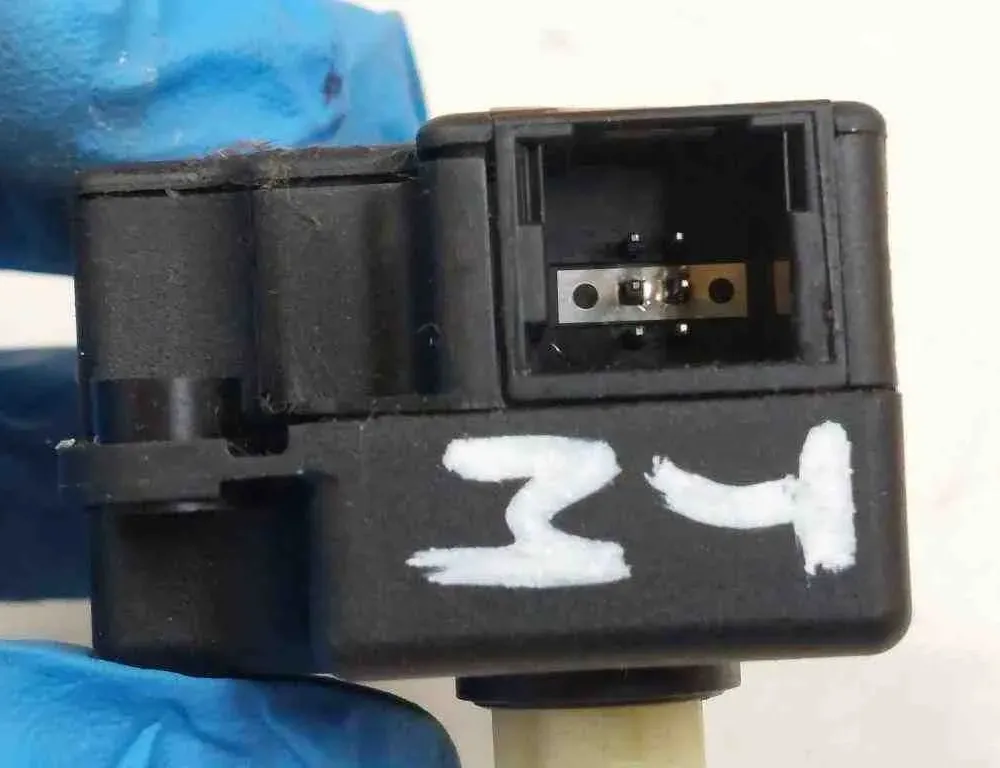 RENAULT Megane 2 generation (2002-2012) Interior Heater Flap Motor Actuator F665243L 32727432