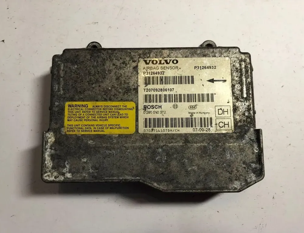 VOLVO S70 1 generation (1997-2000) SRS Control Unit T207092806107,P31264932,0285010372 34173276