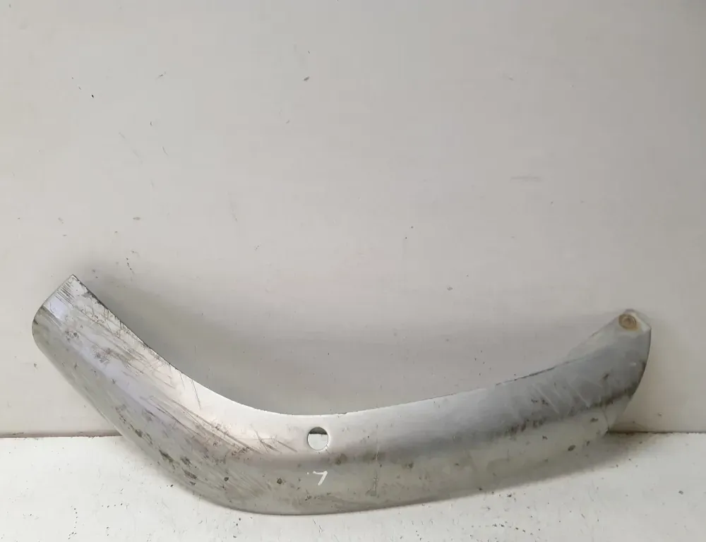 TOYOTA Corolla Verso 1 generation (2001-2009) Перед. бампера молдинги 768520F010 33604967