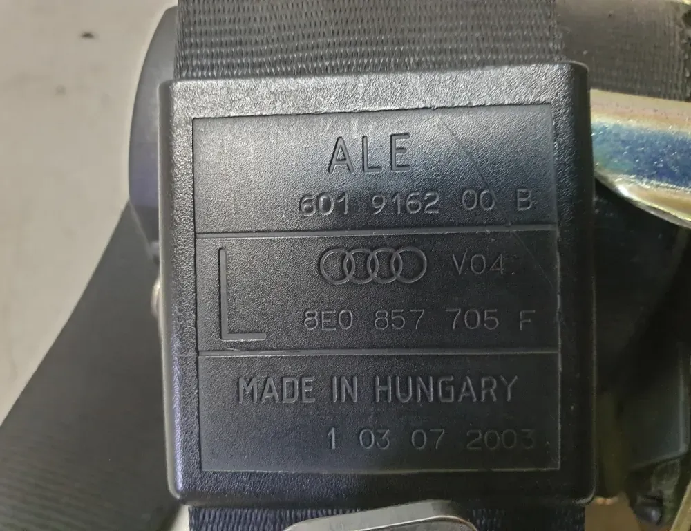AUDI A4 B6/8E (2000-2005) Front Left Seatbelt 560788401,8E0857705F 33810558