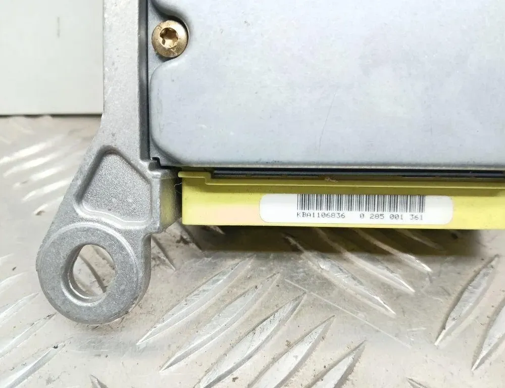 NISSAN Almera Tino 1 generation  (2000-2006) SRS Control Unit 988204U400 31396230