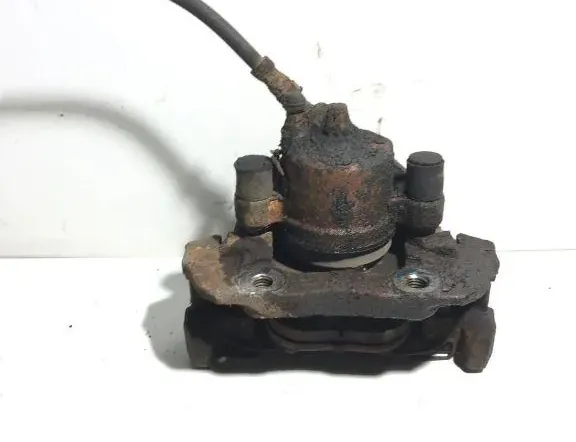 VOLVO V40 Cross Country 1 generation (2012-2020) Front Right Brake Caliper 33310870