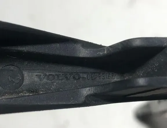 VOLVO XC70 2 generation (2000-2007) Tailgate Window Wiper Arm 09483166 33316441