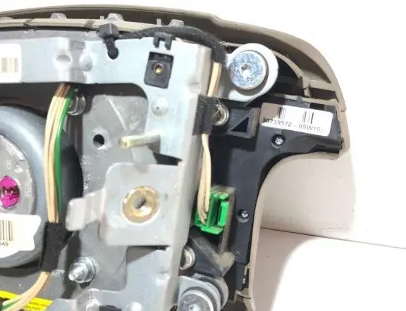 VOLVO V70 3 generation (2007-2020) Steering Wheel Airbag 30754314,08042005 33317575