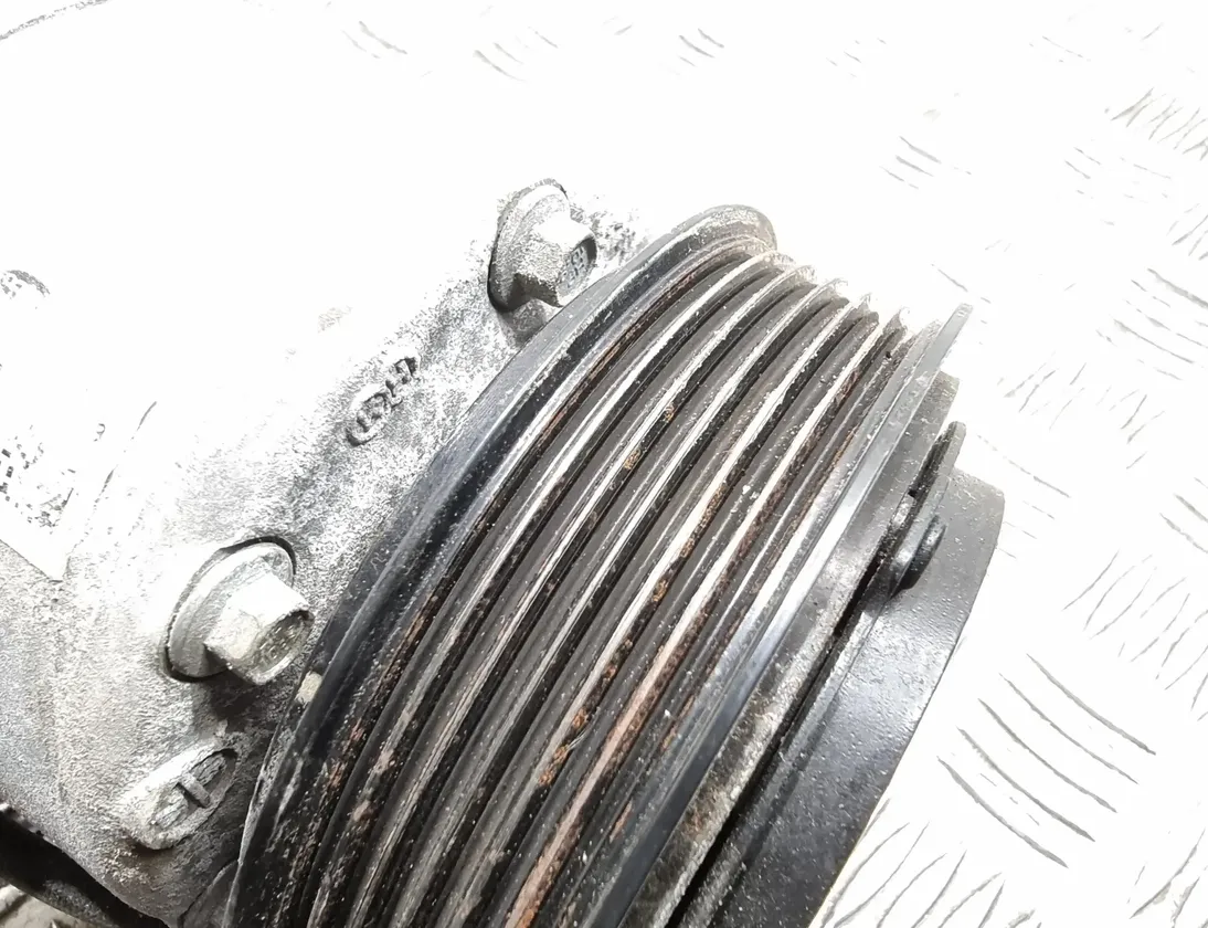 BMW X1 F48/F49 (2015-2023) Hасос кондиционера 6578913,BGVWM3556 29875694