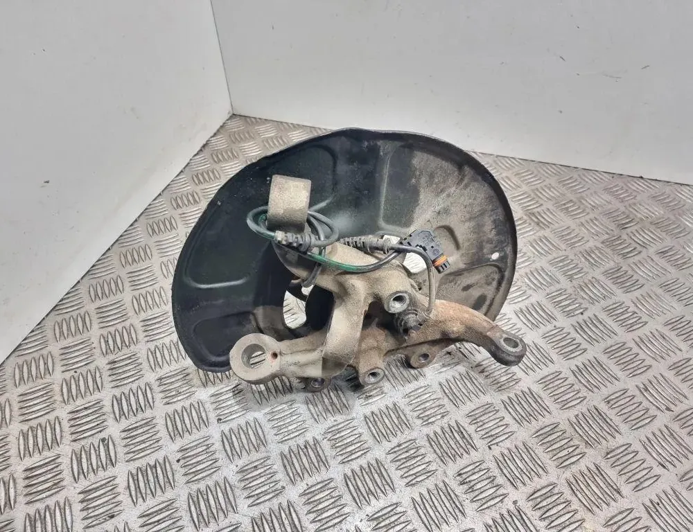 MERCEDES-BENZ E-Class W211/S211 (2002-2009) Front Right Wheel Hub 0131653A,2124203244 33382423